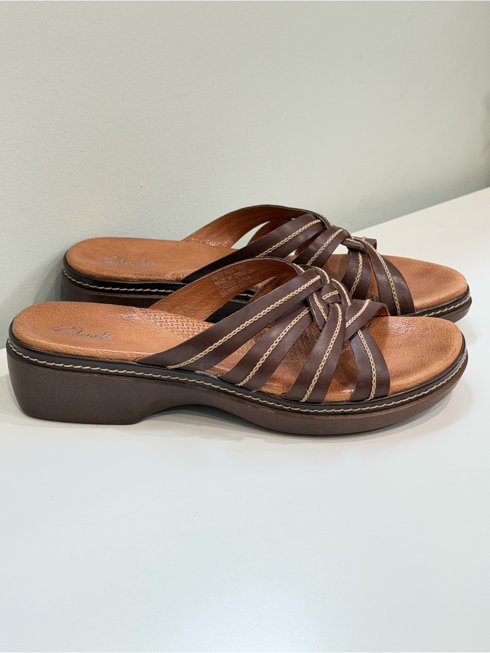 Clarks Collection Brown Leather Slide Sandals Womens 9.5 Comfort Walking Wedge